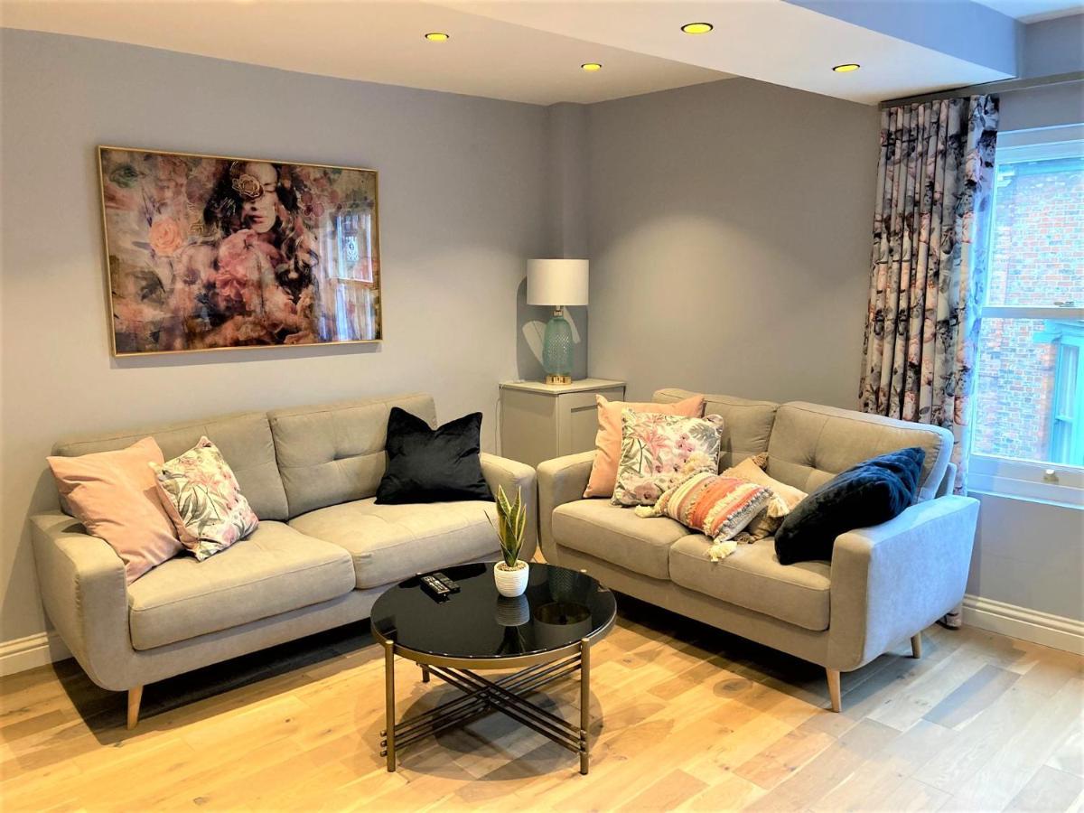 Escape 2 Unwind, Minster Retreat - Sleeps 5 Apartment Йорк Екстериор снимка